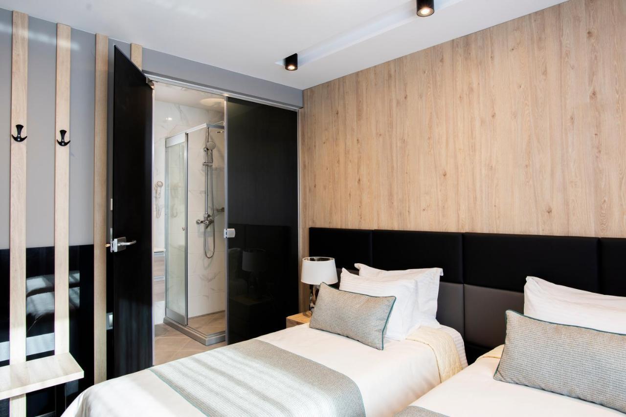 Family Hotel Business Club 苏曼 外观 照片