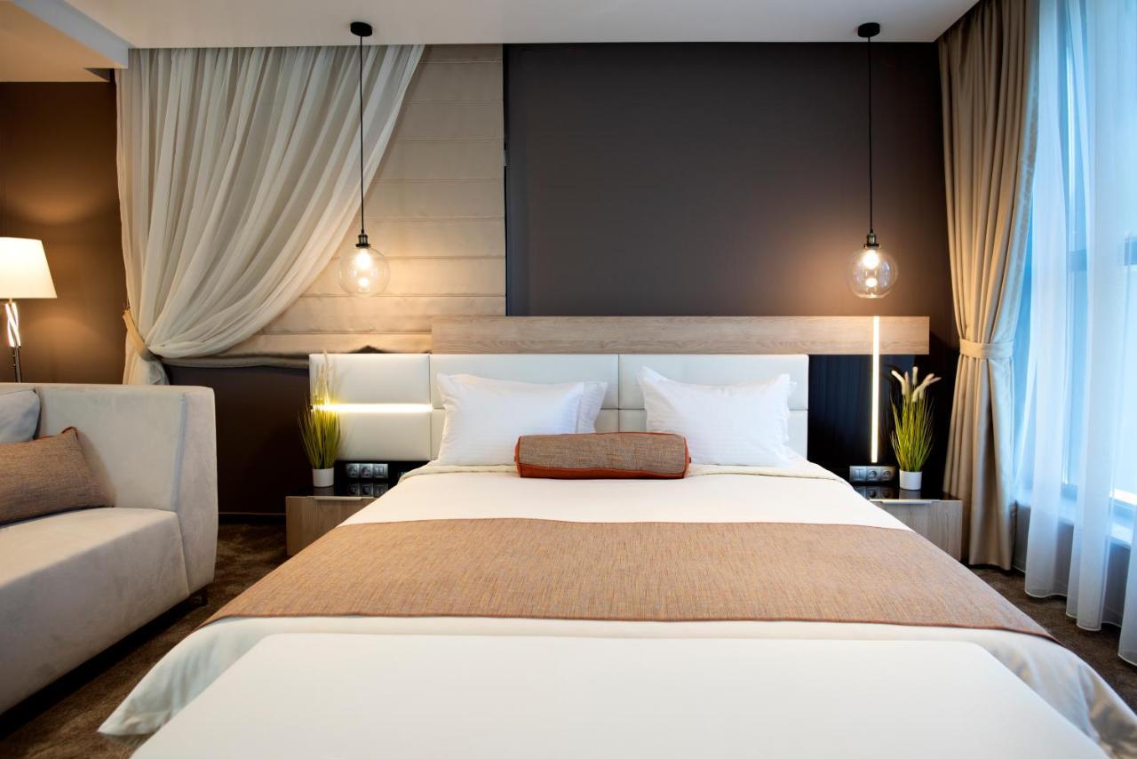 Family Hotel Business Club 苏曼 外观 照片