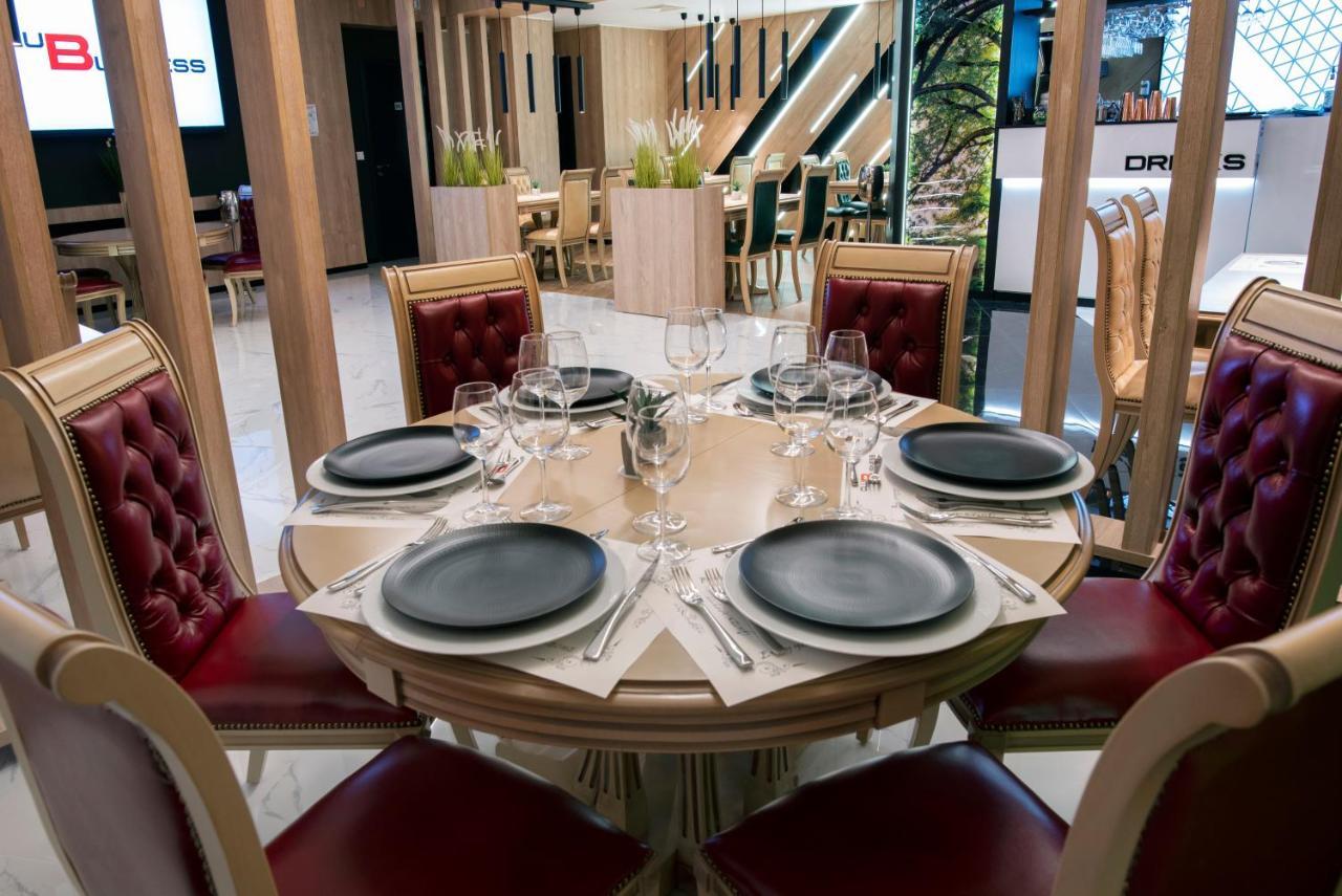 Family Hotel Business Club 苏曼 外观 照片